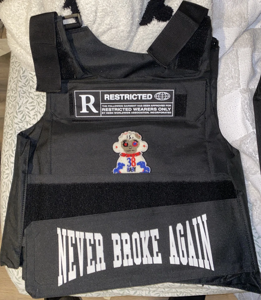 Billabong Bulletproof Outerwear Snowboard Ski Jacket Size L Vented Waterproof